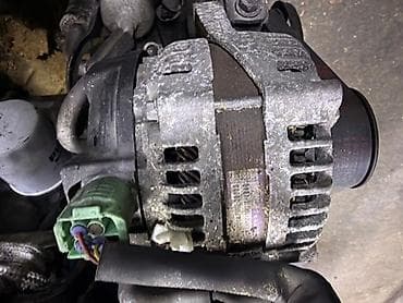 mini jack: Генератор Toyota 2002 г., Б/у, Оригинал, Япония — 1