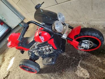 Детский транспорт: Детский электрокар, Б/у — 1