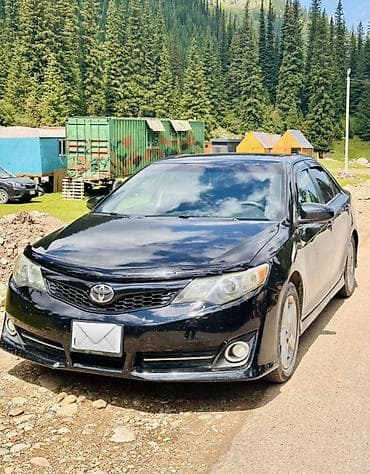 Toyota Camry: 2012 г., 2.5 л, Автомат, Бензин, Седан — 4