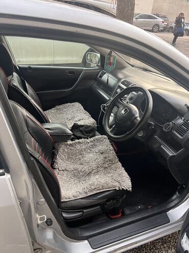 Паркет: Honda Civic: 2001 г., 1.7 л, Вариатор, Бензин, Хетчбек — 5