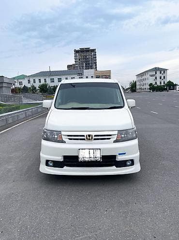 camry 2010: Honda Stepwgn: 2004 г., 2 л, Автомат, Бензин, Минивэн — 3