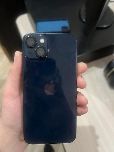 IPhone 13, Б/у, 256 ГБ, Midnight, Чехол, 79 %
