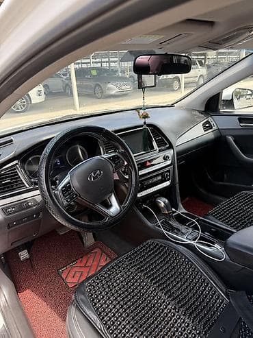 Продажа авто: Hyundai Sonata: 2017 г., 2 л, Автомат, Газ, Седан — 6