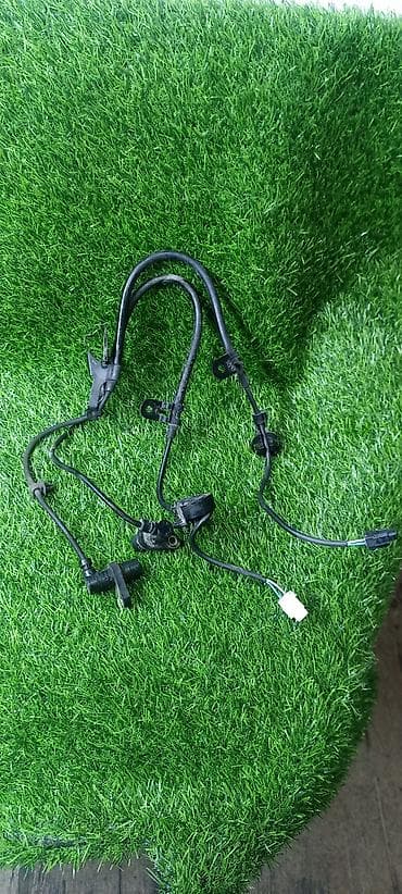 ist: Ист передний правый и левый ABS датчики — 1