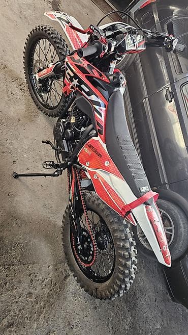 ktm: Эндуро 300 куб. см, Бензин, Взрослый, Б/у — 6