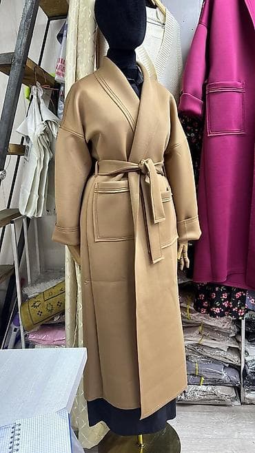 Кофты, свитеры: Плащи — 2