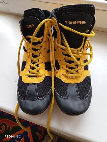 форма боксерская: Борцовки в хорошем состояниижакшы качество б/уаз эле кийилген — 4