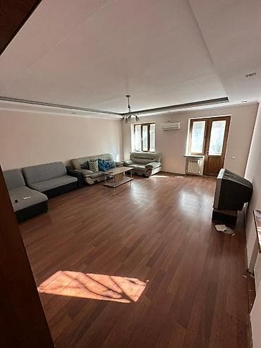 двухуров: 300 м², 6 комнат, Бронированные двери, Балкон застеклен, Кондиционер — 3