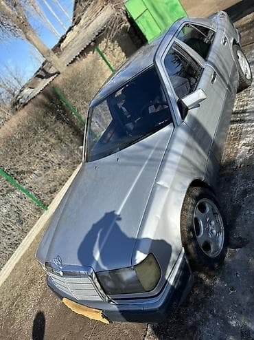 Транспорт: Mercedes-Benz E-Class: 1992 г., 2.6 л, Механика, Бензин, Седан — 2
