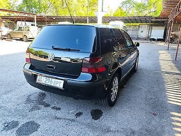 Volkswagen Golf: 2002 г., 2 л, Механика, Бензин, Хэтчбэк