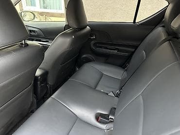 step 2: Toyota Prius C: 2019 г., 1.5 л, Вариатор, Гибрид, Хэтчбэк — 4