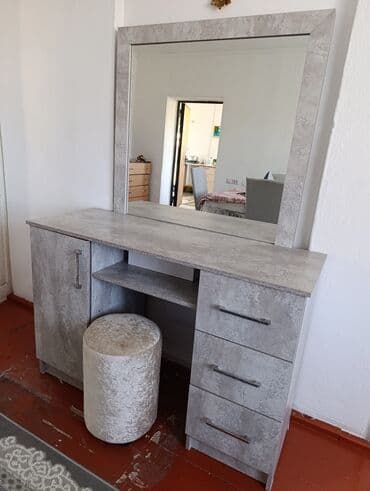 Спальный гарнитур, Б/у, Двуспальная кровать, Кыргызстан, Бесплатная доставка, цвет - Серый