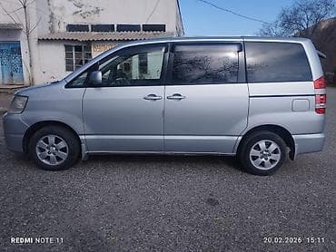 Продажа авто: Toyota Noah: 2003 г., 2 л, Автомат, Бензин, Минивэн — 2