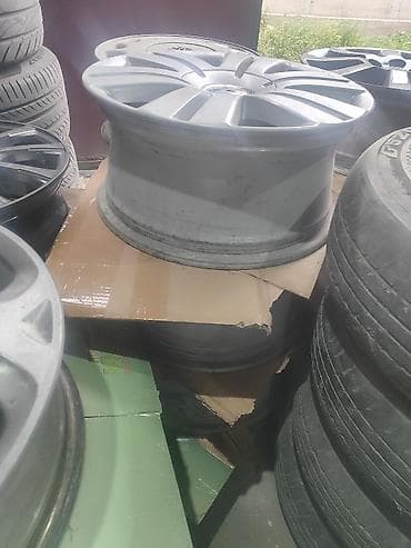 5x112: Литые Диски R 16 Volkswagen, Комплект, отверстий - 5, Б/у — 2