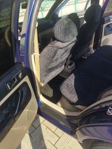 купить чехлы на гольф 4: Volkswagen Golf: 2004 г., 1.6 л, Автомат, Газ, Хэтчбэк — 9