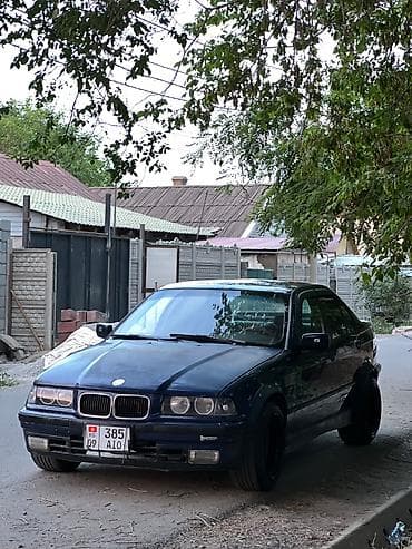 BMW 3 series: 1994 г., 2.5 л, Кол менен иштөөчү, Бензин, Седан — 3