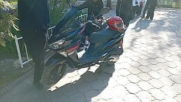 мото продажа: Скутер/макси-скутер 150класса GT крч всё работает кичине царапиналары — 1