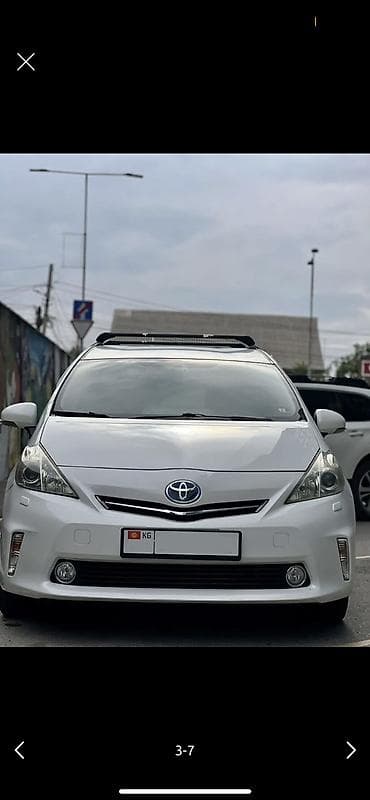 гибрид батареи: Toyota Prius V: 2013 г., 1.8 л, Вариатор, Гибрид, Универсал — 2