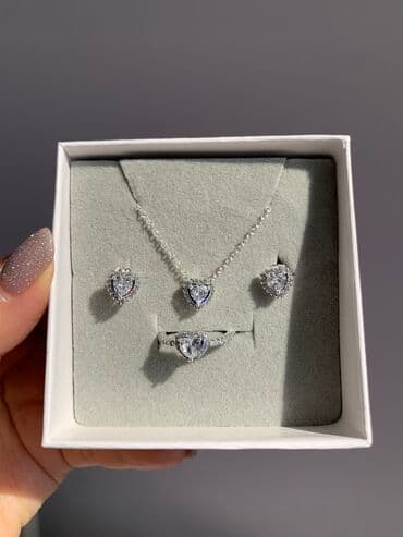 Киреге берилүүчү кийимдер: Набор 🤍 из чистого серебра 925 пробы. В наборе цепочка с кулоном — 4