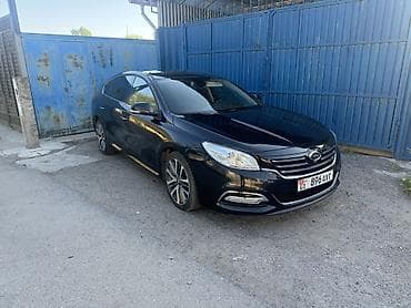 Продажа авто: GAC Trumpchi GA5 (емблема GAC), черный седан бизнес-класса. Кузов и — 1