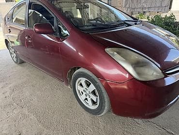 Toyota Prius: 2003 г., 1.5 л, Гибрид, Хэтчбэк — 5