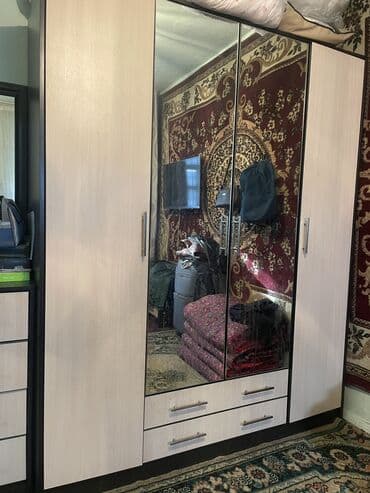 Спальный гарнитур, Б/у, Тумба, Шкаф, Комод, Кыргызстан, Самовывоз, цвет - Белый at lalafo.kg Спальный гарнитур, Б/у, Тумба, Шкаф, Комод, Кыргызстан, Самовывоз, цвет - Белый
