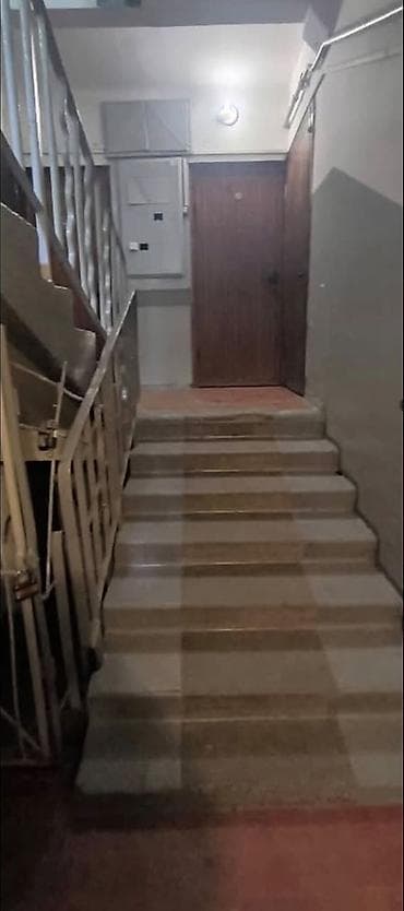 Квартиры: 2 комнаты, 43 м², 104 серия, 1 этаж, Косметический ремонт — 9