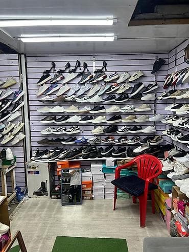 тез арада: Срочно продаю контейнер рынок дордой обувной ряд оберон — 1