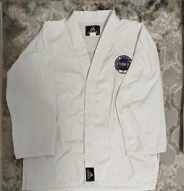 Спорт жана эс алуу: Тхэквондо-кимоно (добок) ITF adidas - Бренд: adidas (ярлыки на куртке — 2