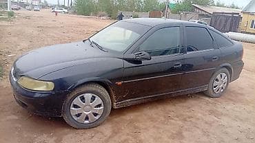 toyota matrix: Opel Vectra: 1999 г., 1.8 л, Механика, Бензин, Лифтбек — 1