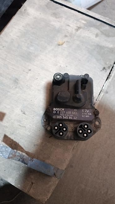 2 4 д: Блок управления зажиганием BOSCH для 6-цилиндровых двигателей. - — 1