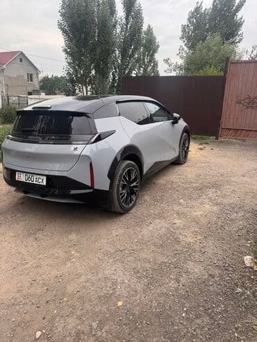 продаю в связи переездом: Zeekr Х: | 2023 г. Кроссовер — 2