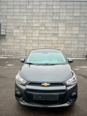 Chevrolet Spark: 2018 г., 1 л, Автомат, Бензин, Хэтчбэк