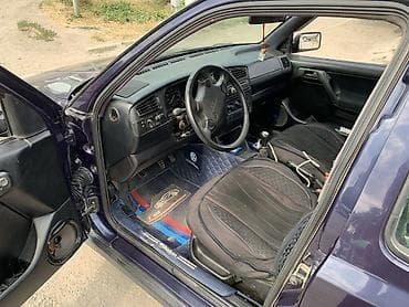 ангель: Volkswagen Golf: 1995 г., 2.8 л, Механика, Бензин, Хэтчбэк — 10
