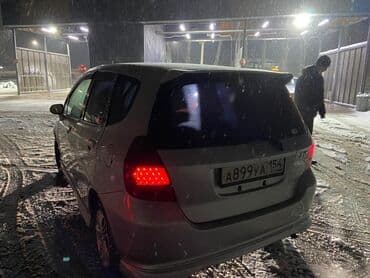 хонда фит сиденья: Honda Fit: 2002 г., 1.3 л, Автомат, Бензин, Хэтчбэк — 4