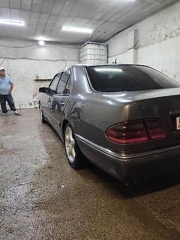 Продажа авто: Mercedes-Benz E-Class: 1998 г., 4.3 л, Автомат, Бензин, Седан — 6