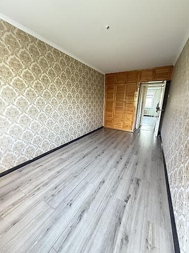микрорайон: 3 комнаты, 58 м², 104 серия, 3 этаж, Евроремонт — 5