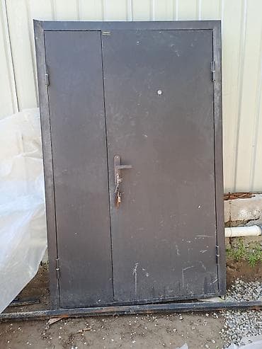 Металлические сейфовые двери
