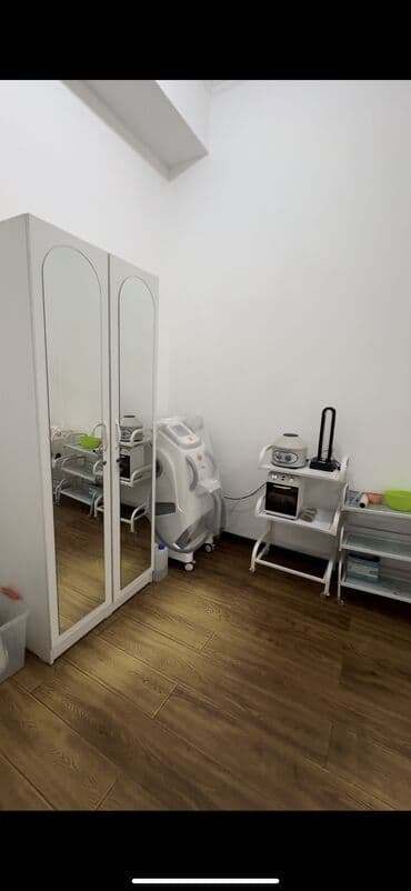 пол дома в рабочем городке: Сдаю помещение! Местоположение: Байтик Батыра/Скрябина Площадь: 90 — 3