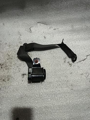 оборотный плук: Ремень безопасности задний с инерционным механизмом — 1