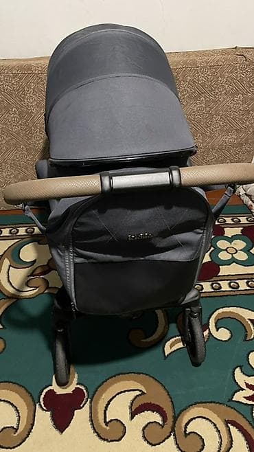 Коляска, цвет - Серебристый, Б/у at lalafo.kg Коляска, цвет - Серебристый, Б/у