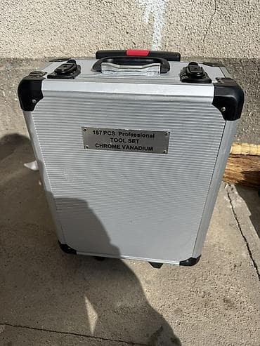 генератор транзит: Набор инструментов в алюминиевом чемодане, 187 предметов (Professional — 4