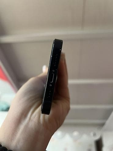 apple 13: IPhone 13, Б/у, 128 ГБ, Midnight, 82 % — 4