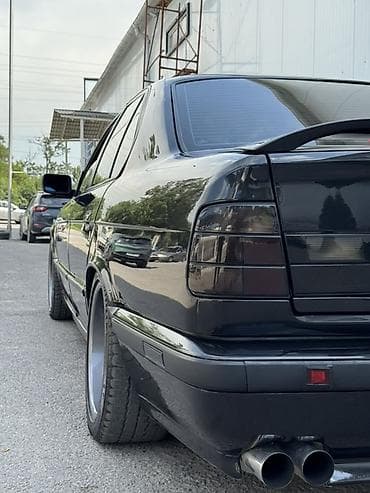 e34 520: BMW 5 series: 1992 г., 3 л, Механика, Бензин, Седан — 4
