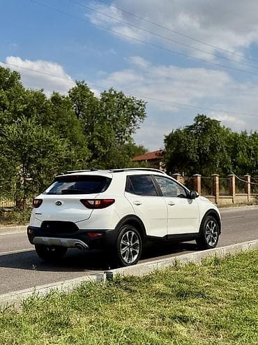 Kia Stonic: 2020 г., 1.4 л, Автомат, Бензин, Кроссовер — 6