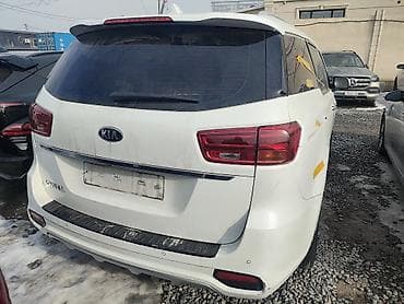 b class: Kia Carnival: 2020 г., Автомат, Дизель, Минивэн — 5