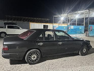 Транспорт: Mercedes-Benz W124: 1986 г., 2 л, Механика, Дизель, Седан — 5