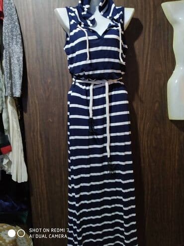 прокат вечерних платьев больших размеров: Продаю очень красивое, вечернее платье нос гипюровой накидкой. Размер — 20