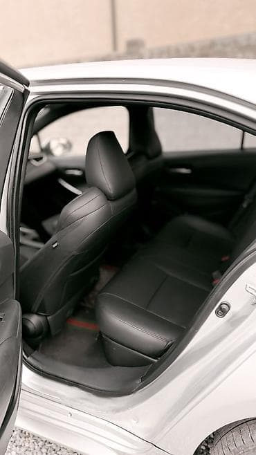 prius prim: Toyota Corolla: 2021 г. — 7