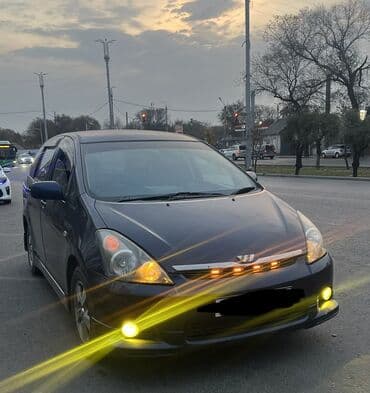 купить авто в рассрочку в бишкеке: Toyota WISH: 2003 г., 1.8 л, Автомат, Бензин, Минивэн — 1